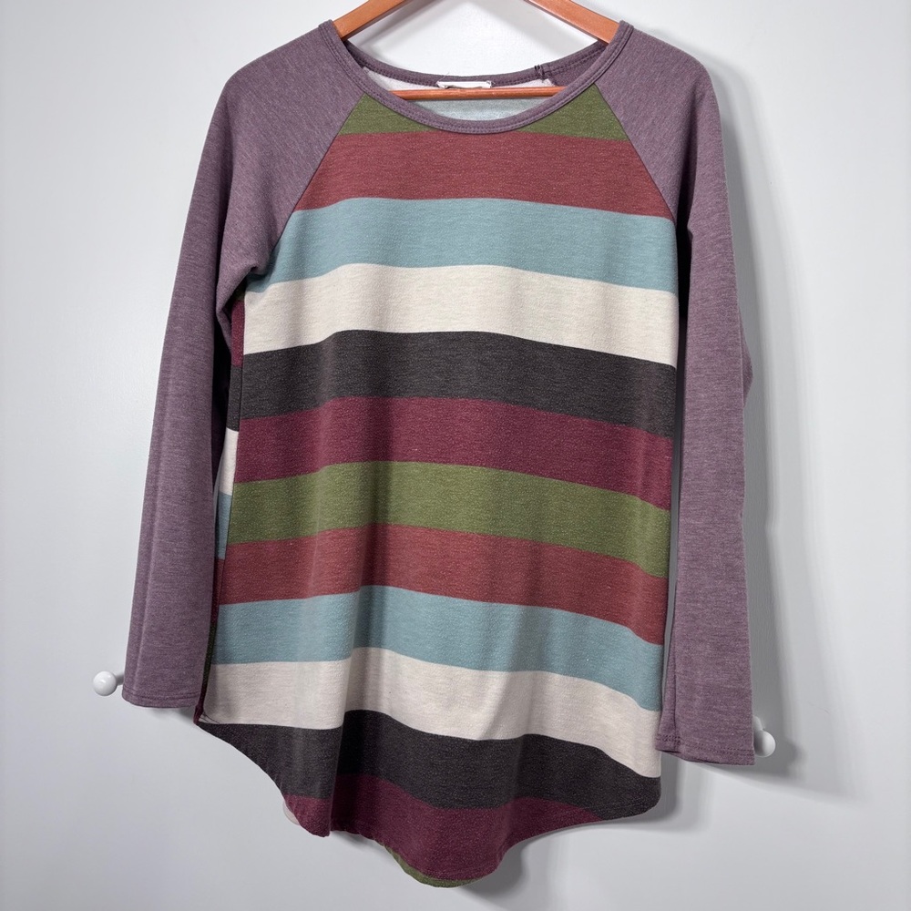 Reb & J 220 women’s Multicolored Striped Shirt size Medium